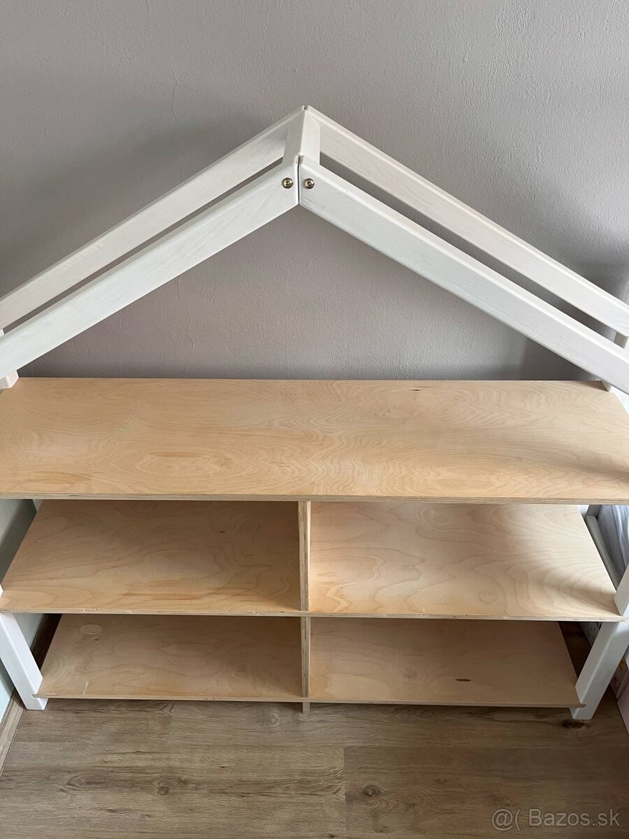 Regal na hracky -domcek. Zn. Benlemi - 2