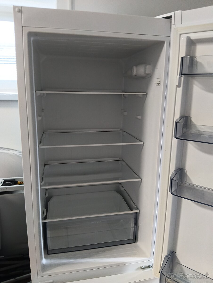 Kombinovaná chladnička s mrazničkou ECG - 2