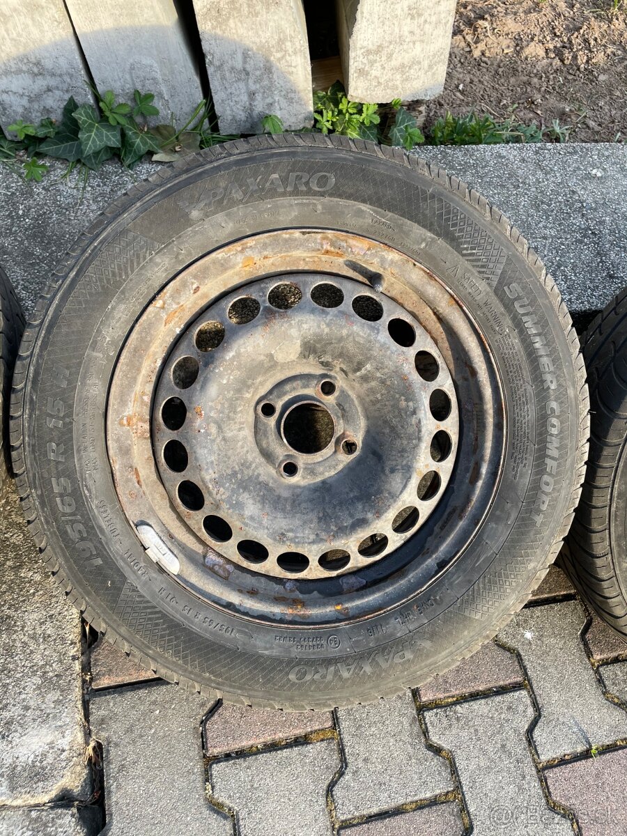 Letné pneumatiky s diskami 195/65/ r15 - 2