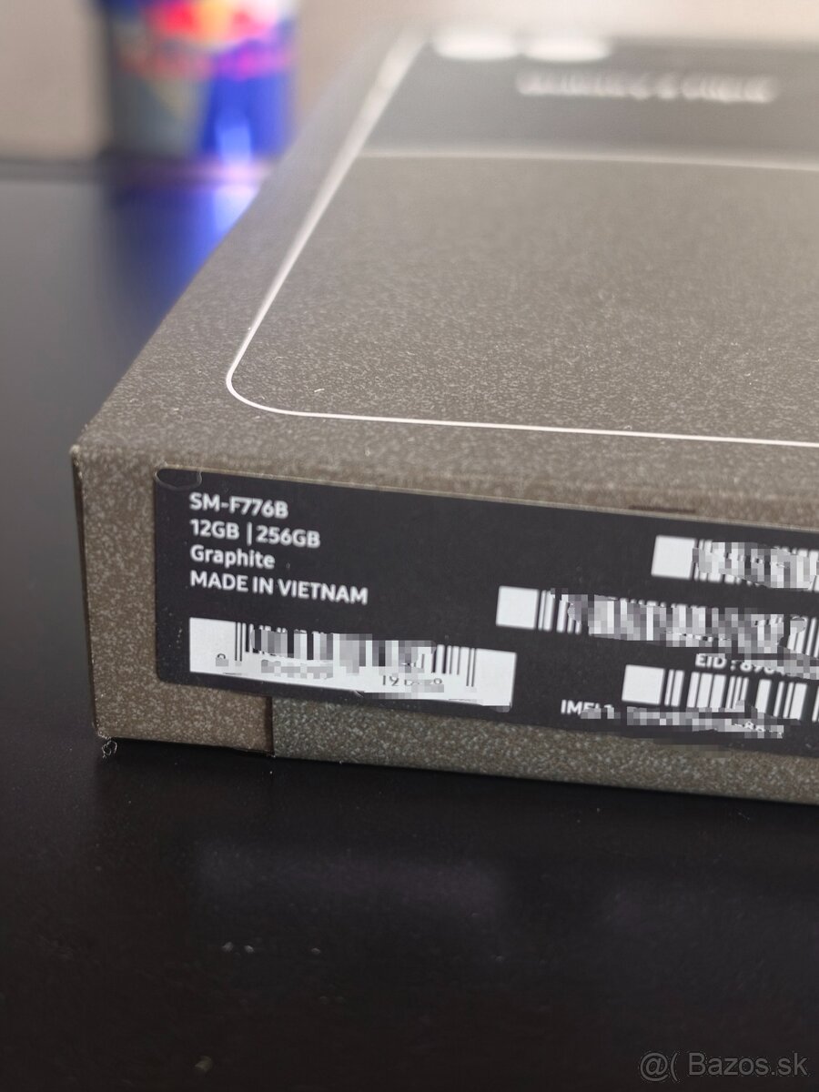 Galaxy Z Flip8 - 2