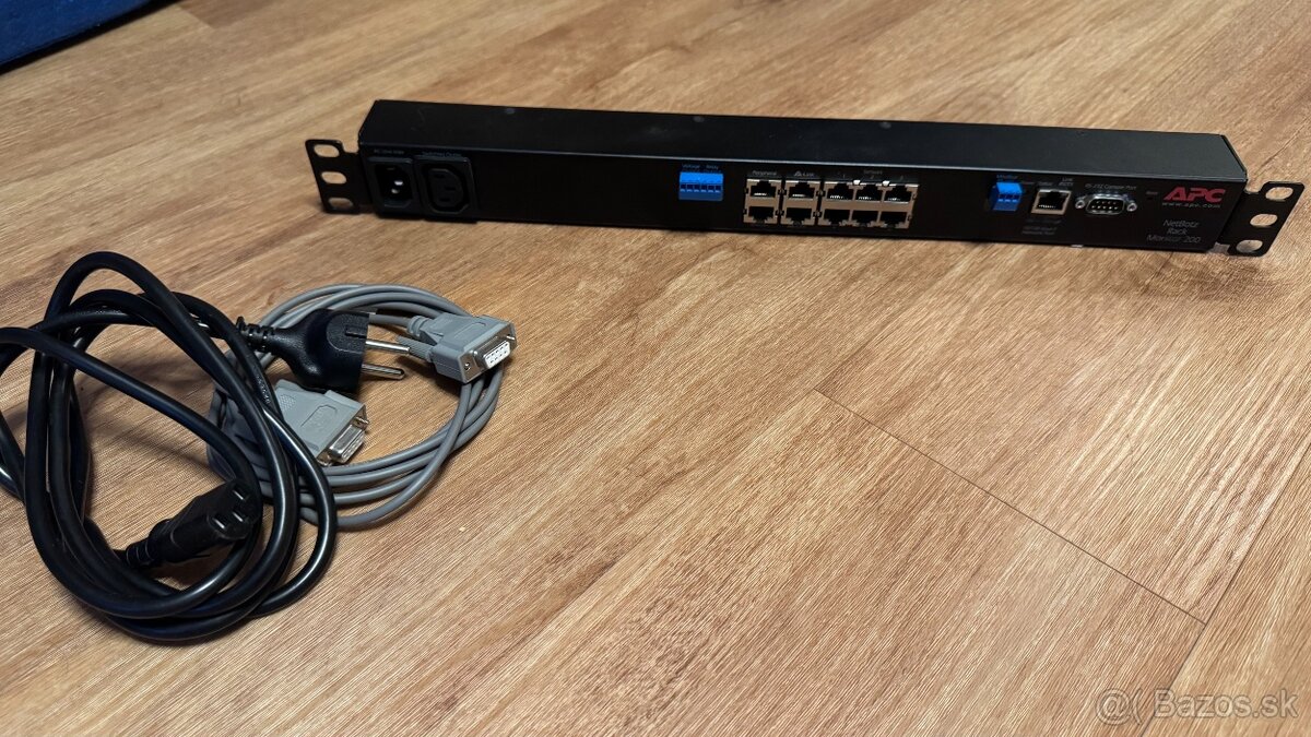 APC NetBotz Rack Monitor 200 - 2