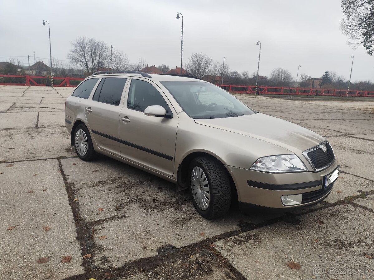 Škoda Octavia - 2