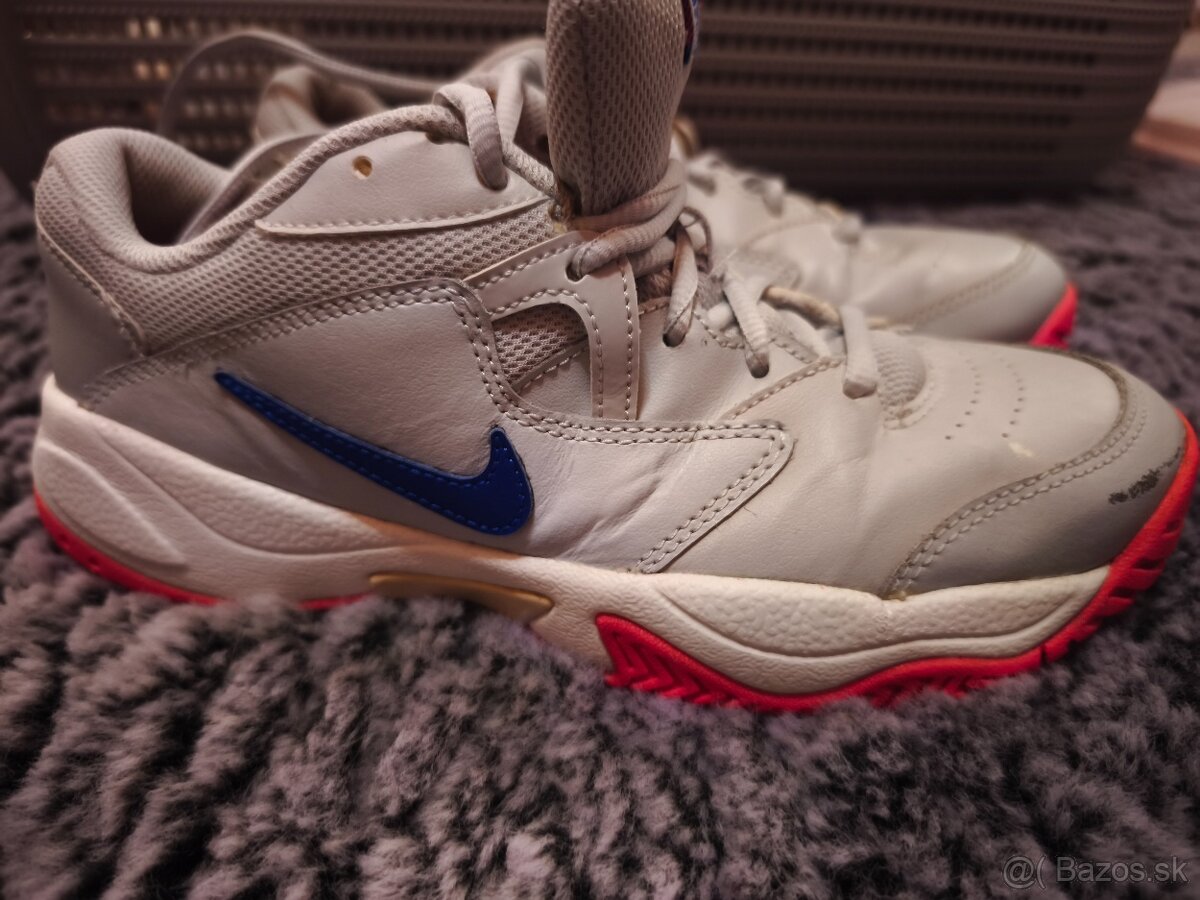 Nike, Adidas, Reebok - 2