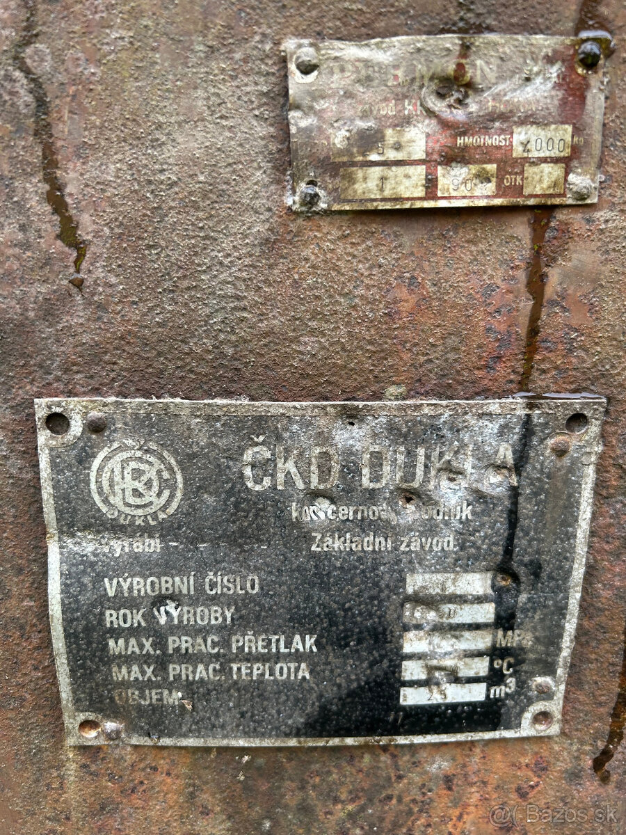 Oceľová nádrž - 2