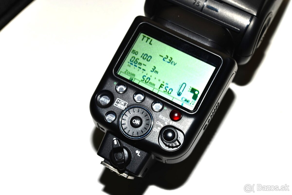 Blesk Meike MK910 pro Nikon - 2