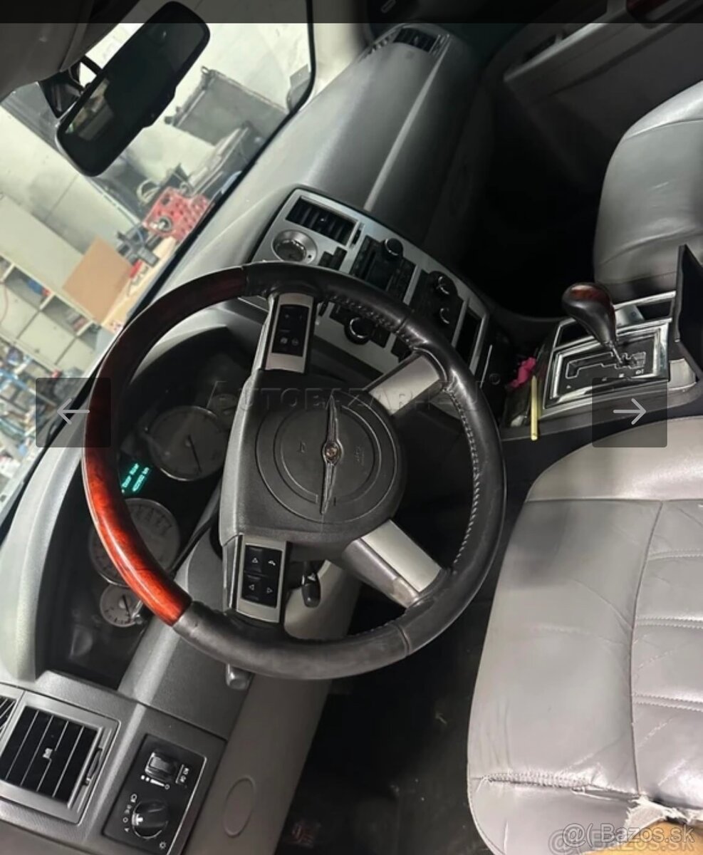 Chrysler c300 v6 diesel 2008 rozpredam - 2