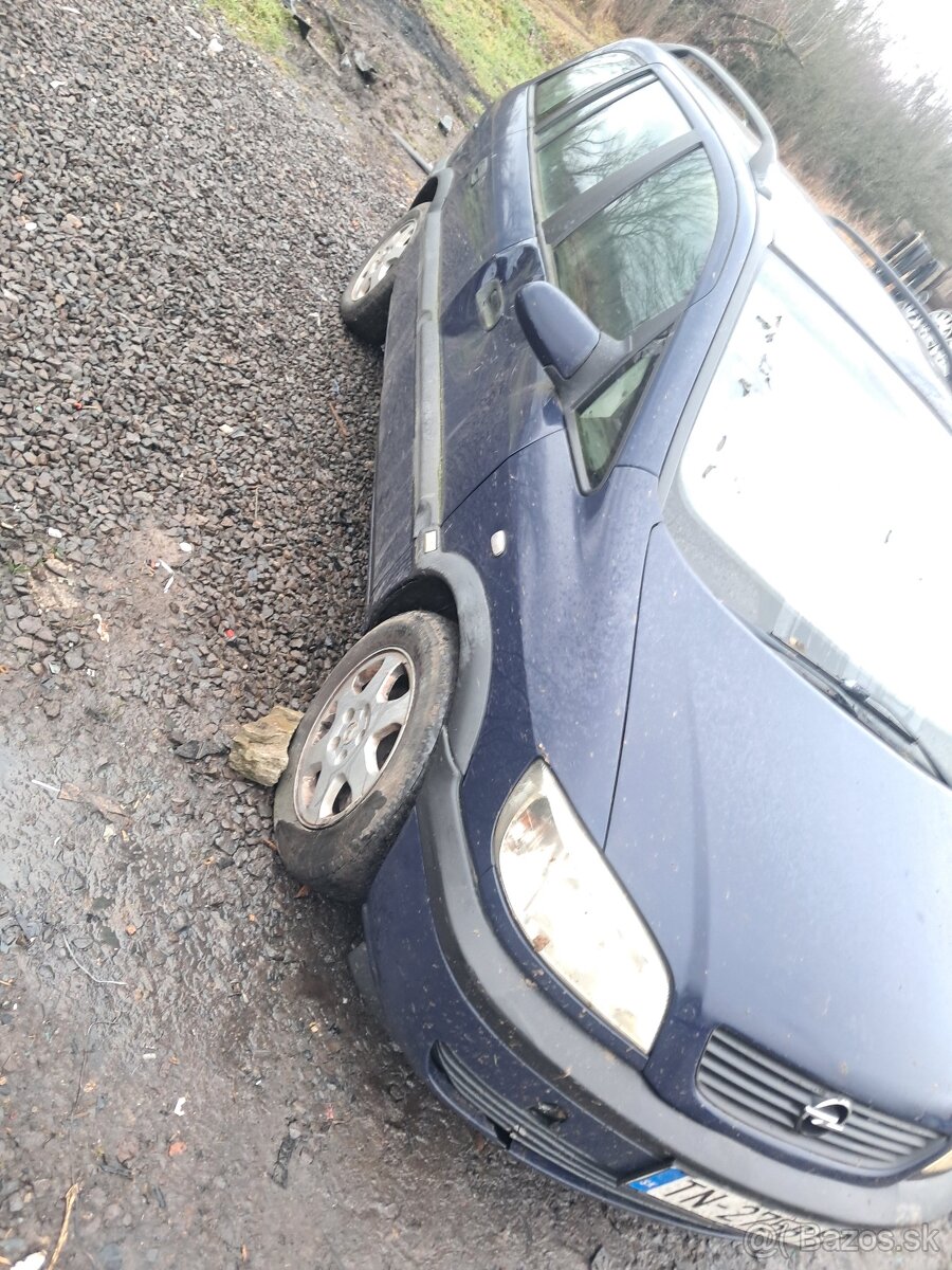 Predám opel zafira 2.0 74kw - 2