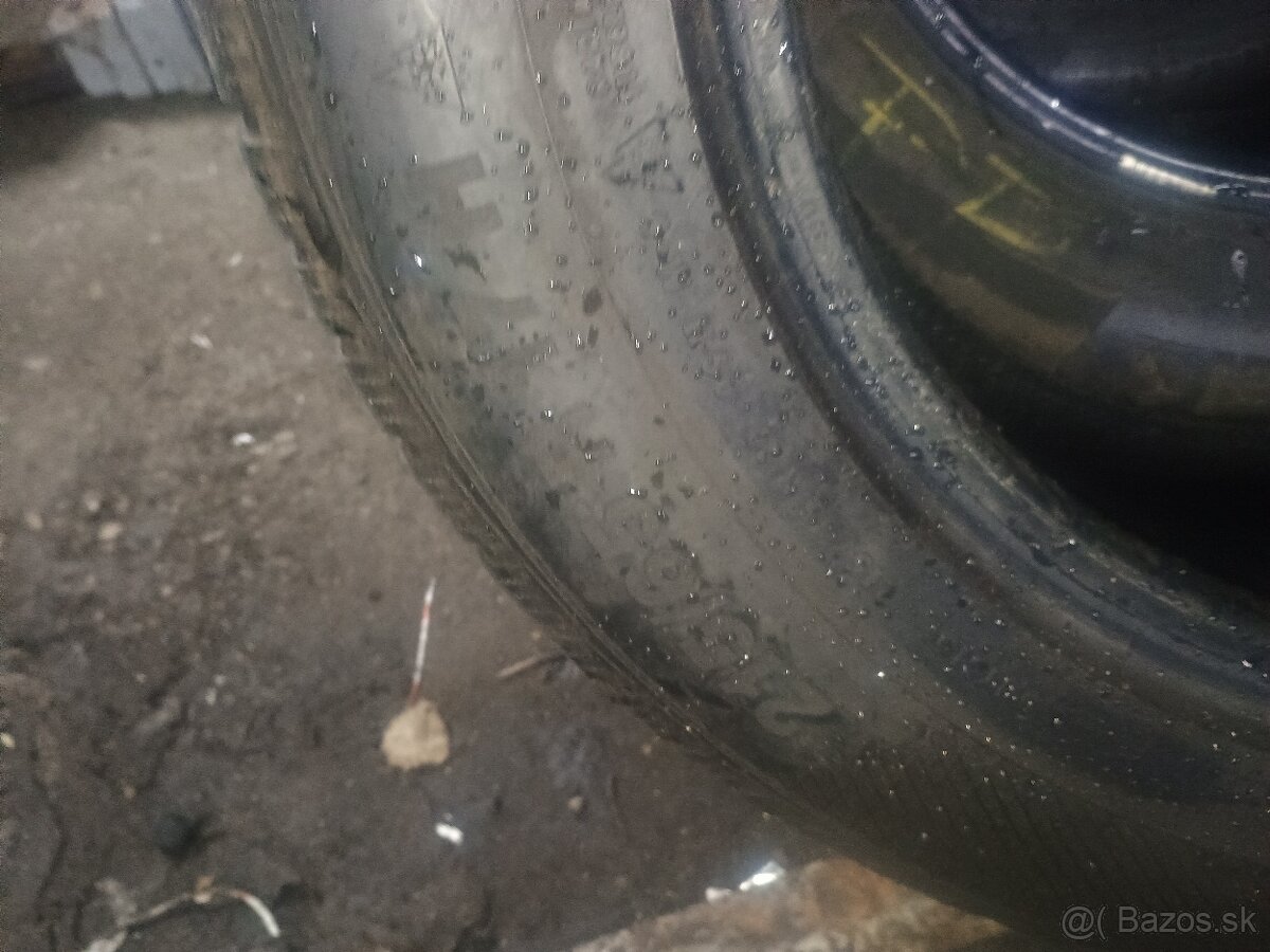 Continental 215/65R17H - 2