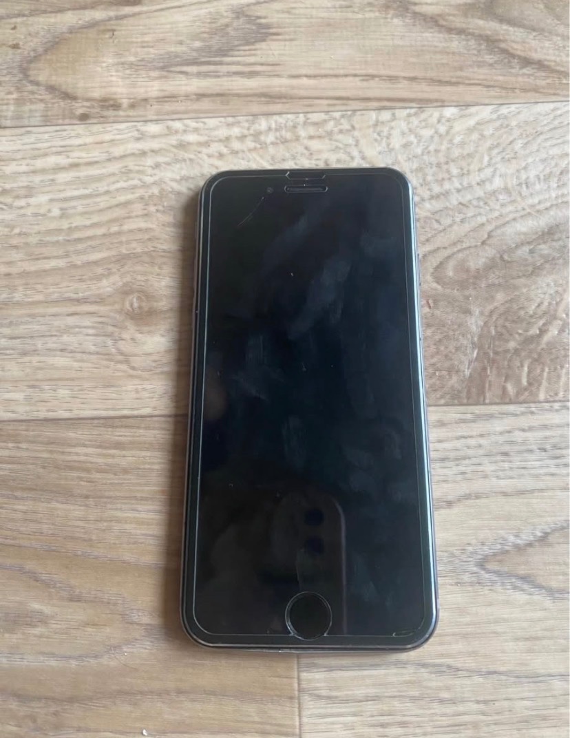 Predám zablokovaný IPhone 6s - 2