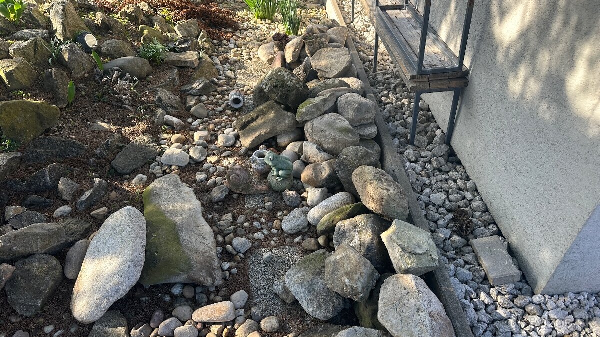 Darujem kamene na skalku - 2