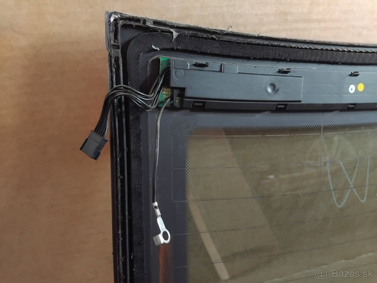 zosilovač antény BMW E60 sedan - limuzína - 2