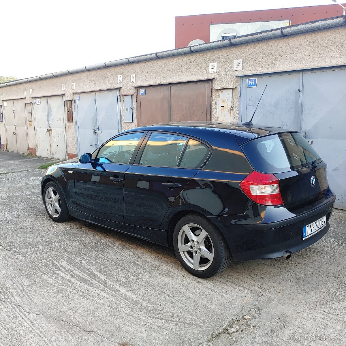 Predám Bmw 116i 85kw - 2