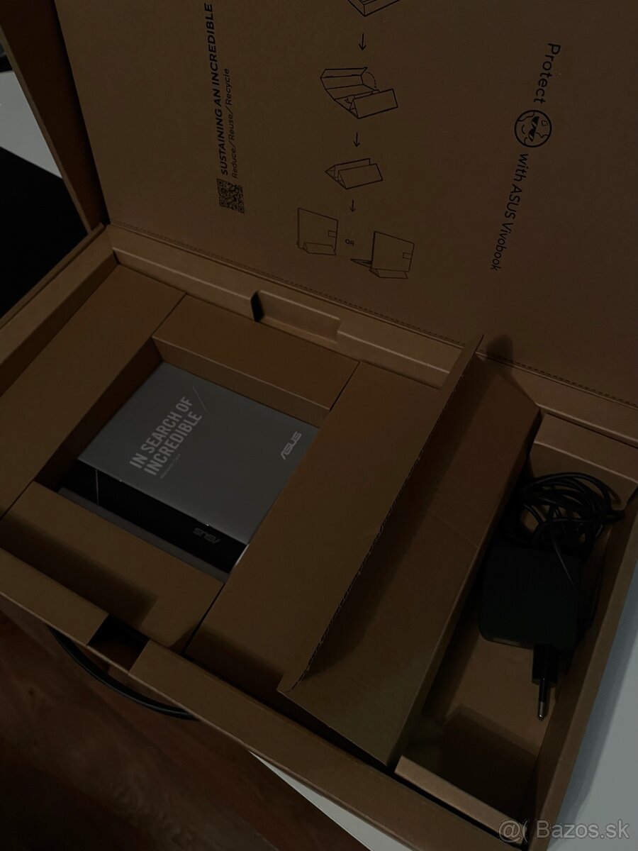 ASUS Vivobook Go 15, čierna - 2