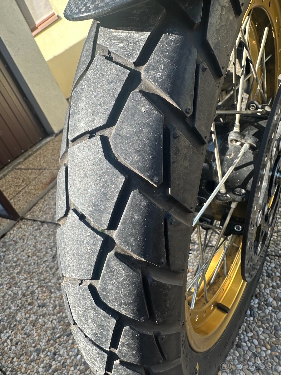 suzuki V-strom 650 XT
