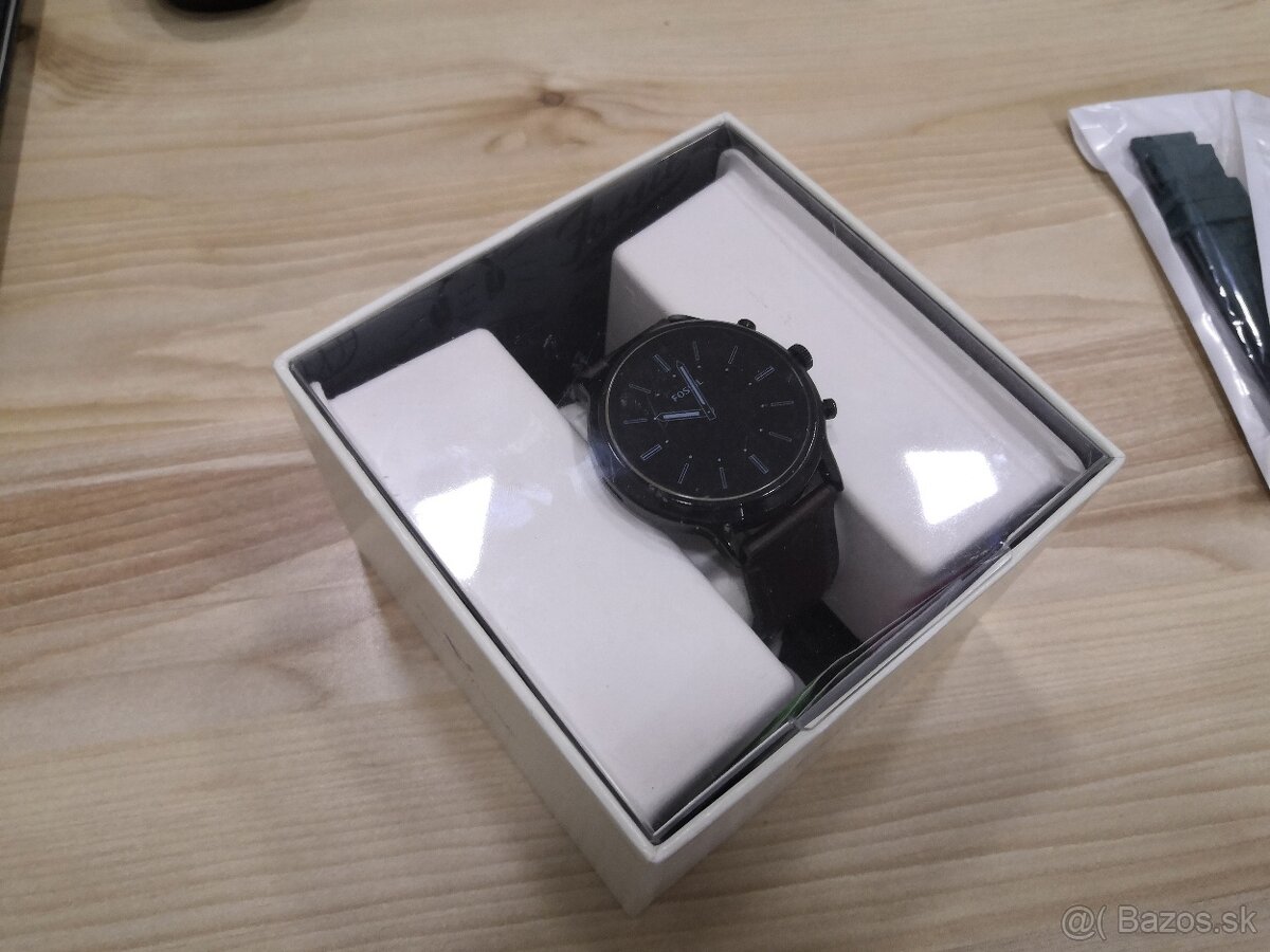 Predám smartwatch Fossil Gen 5 The Carlyle HR - 2