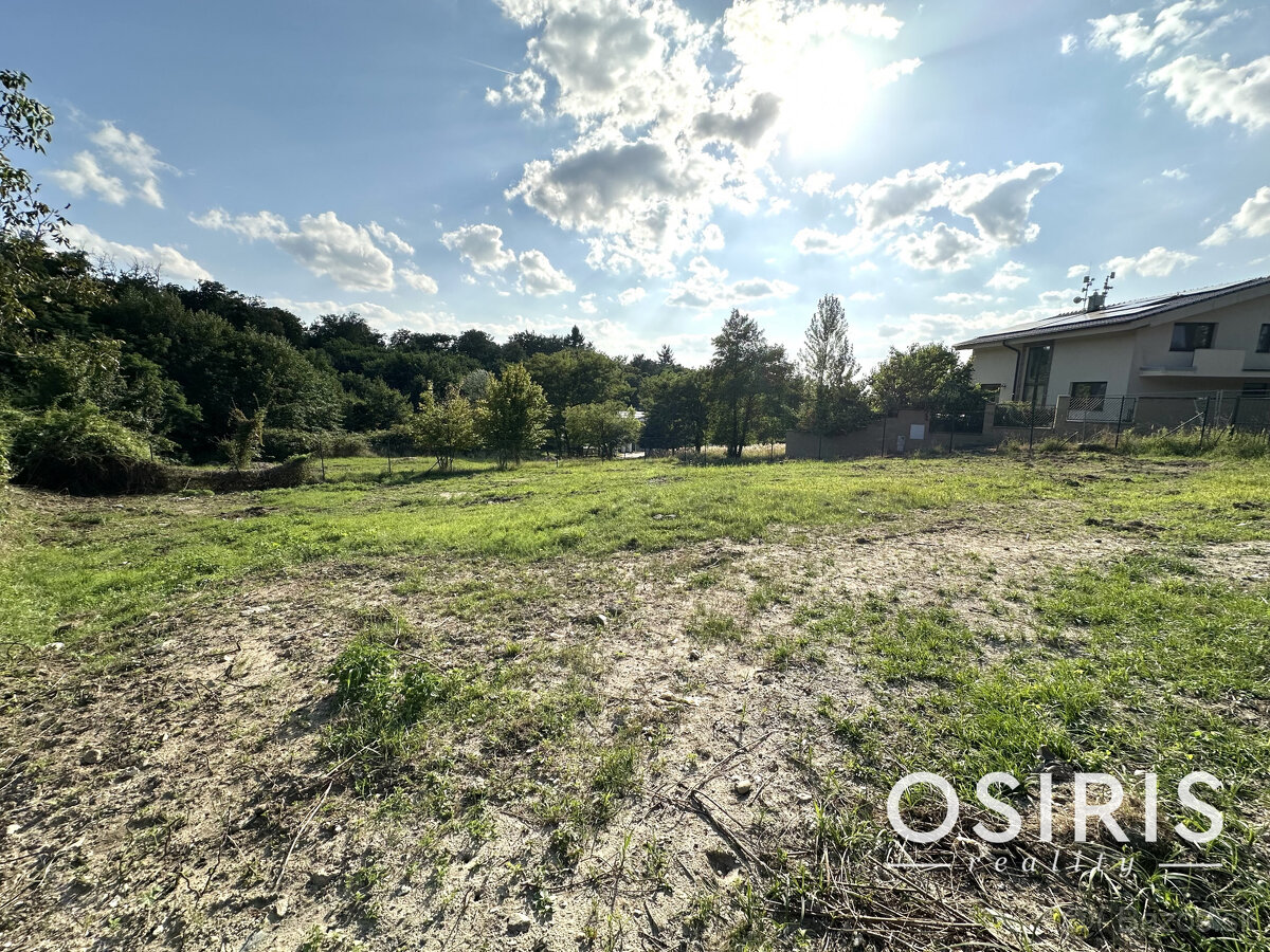 Slnečný stavebný pozemok na úpätí Malých Karpát, Marianka - 2