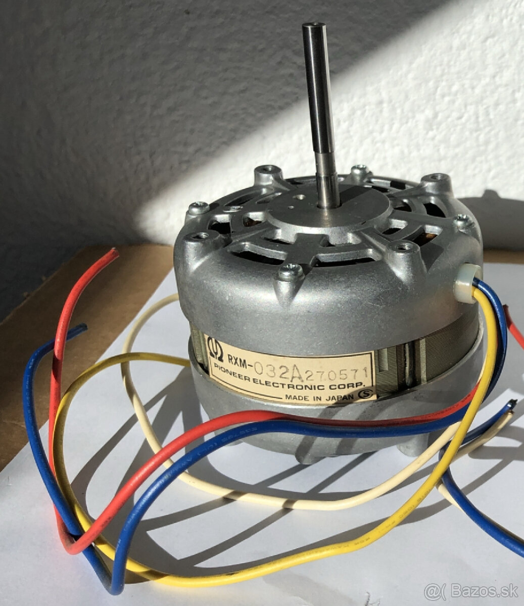 Reel motor RXM 032A 270571 pre Pioneer RT 707 - 2