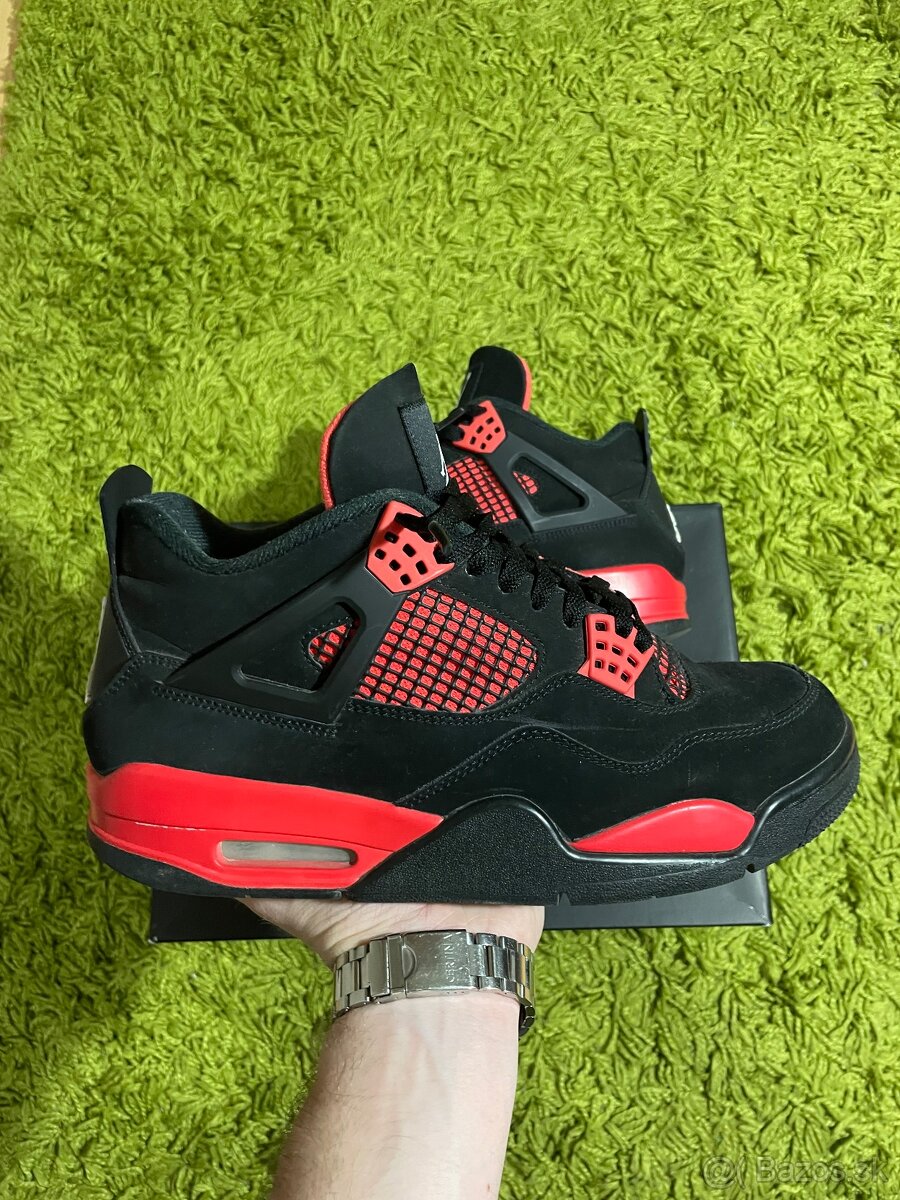 Jordan 4 Red Thunder - 2