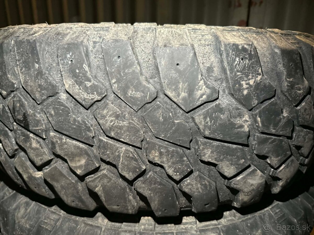 Zimné pneumatiky 31x10,50 R15 - 2