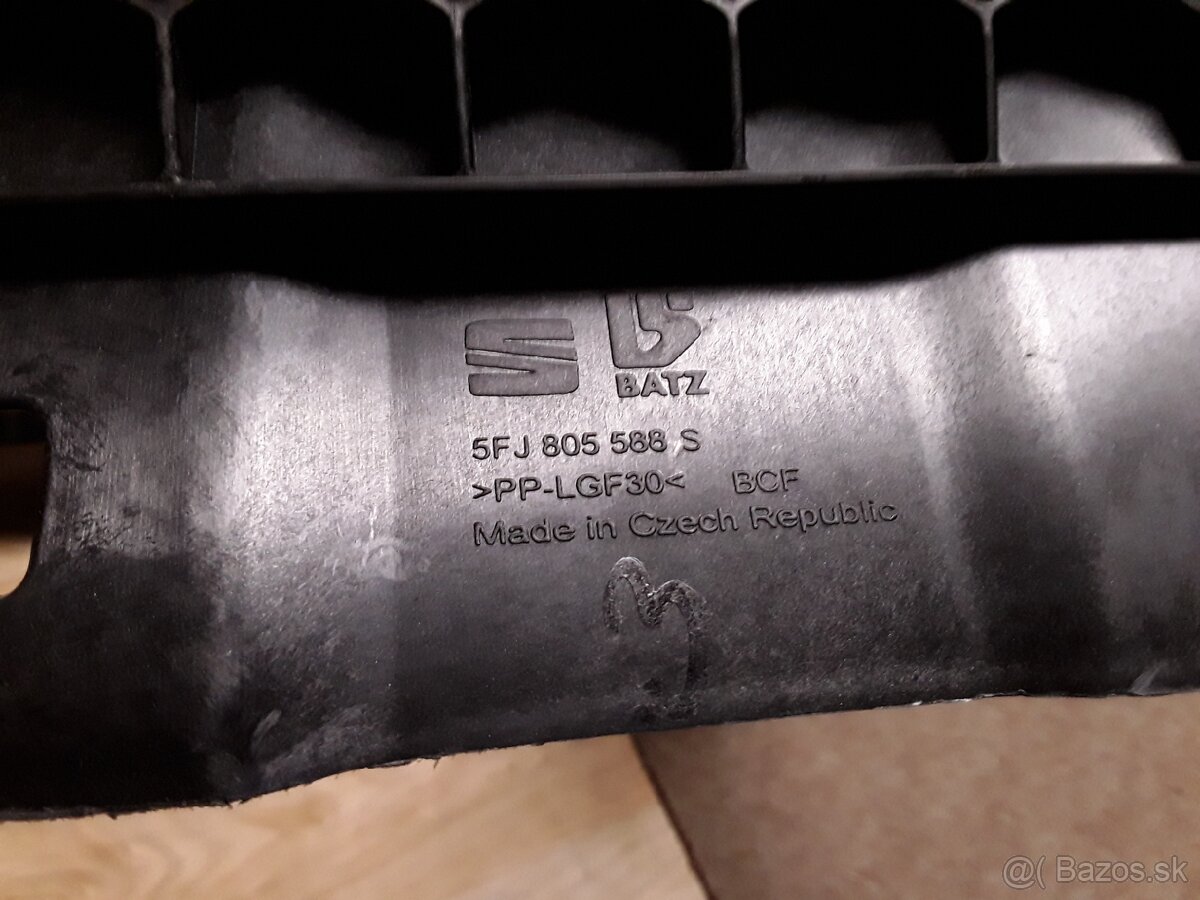 STENA CHLADIČOV SEAT TARRACO 5FJ805588 - 2