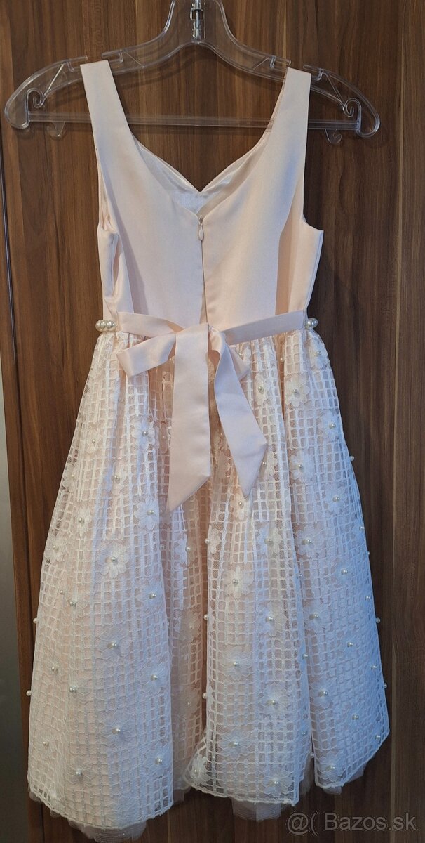 Nove dievcenske saty - 2