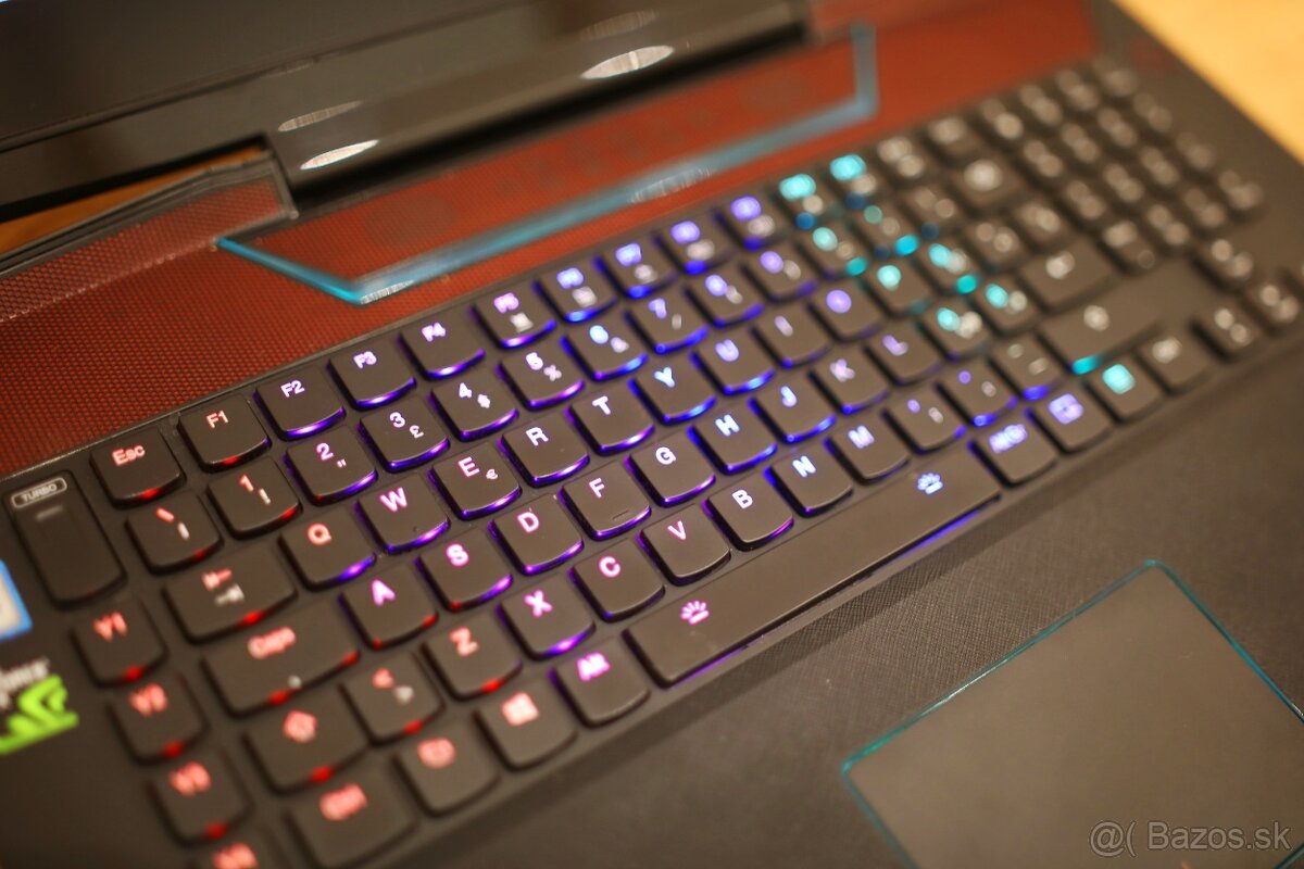 LENOVO IdeaPad Y910 - 2