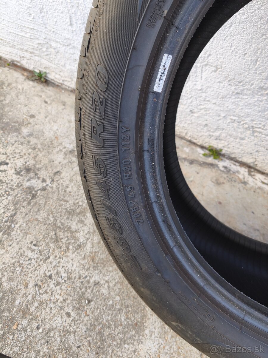 Predám pneumatiky 285/45 R20 pirelli - 2