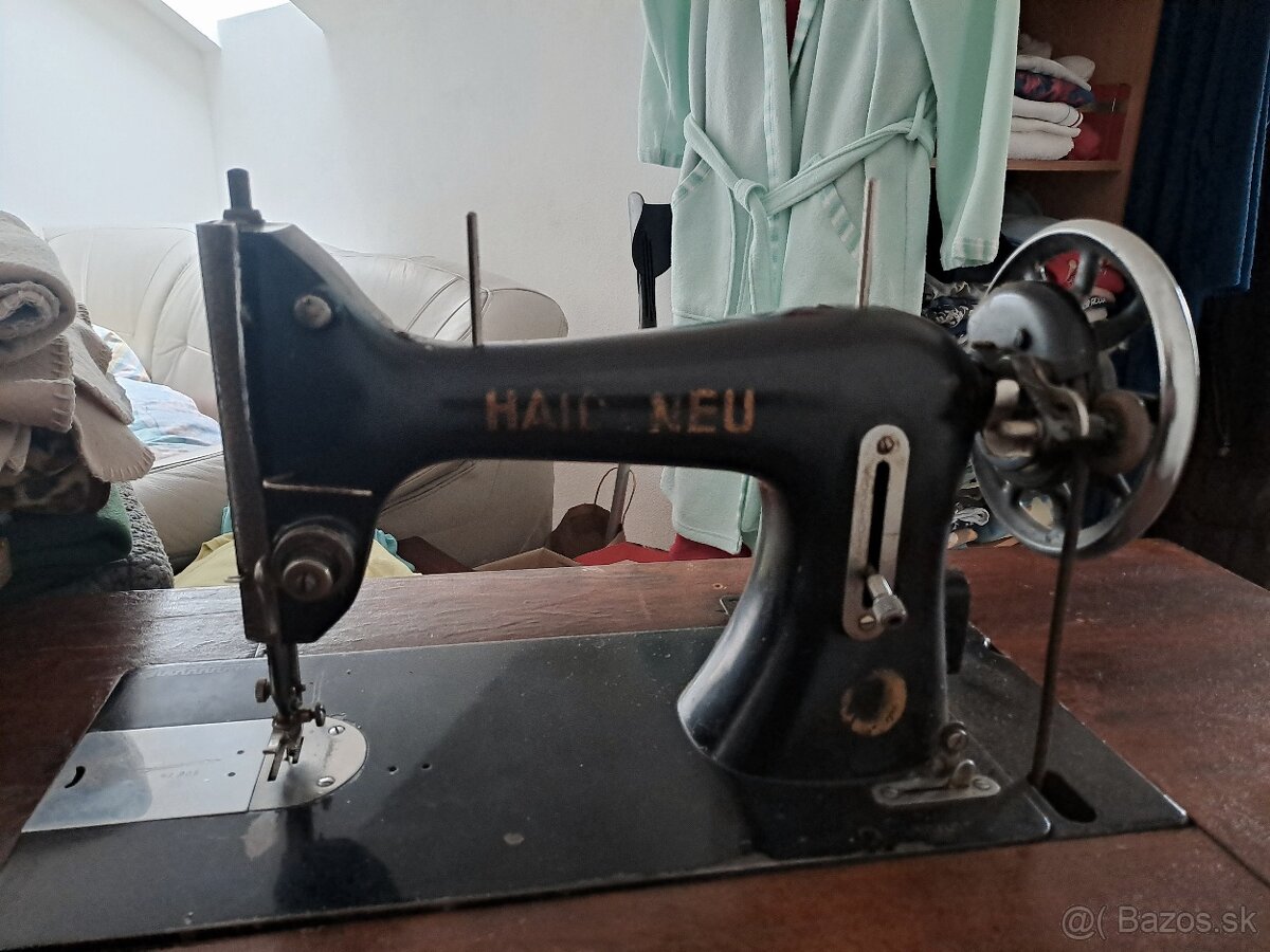Šijací stroj - 2