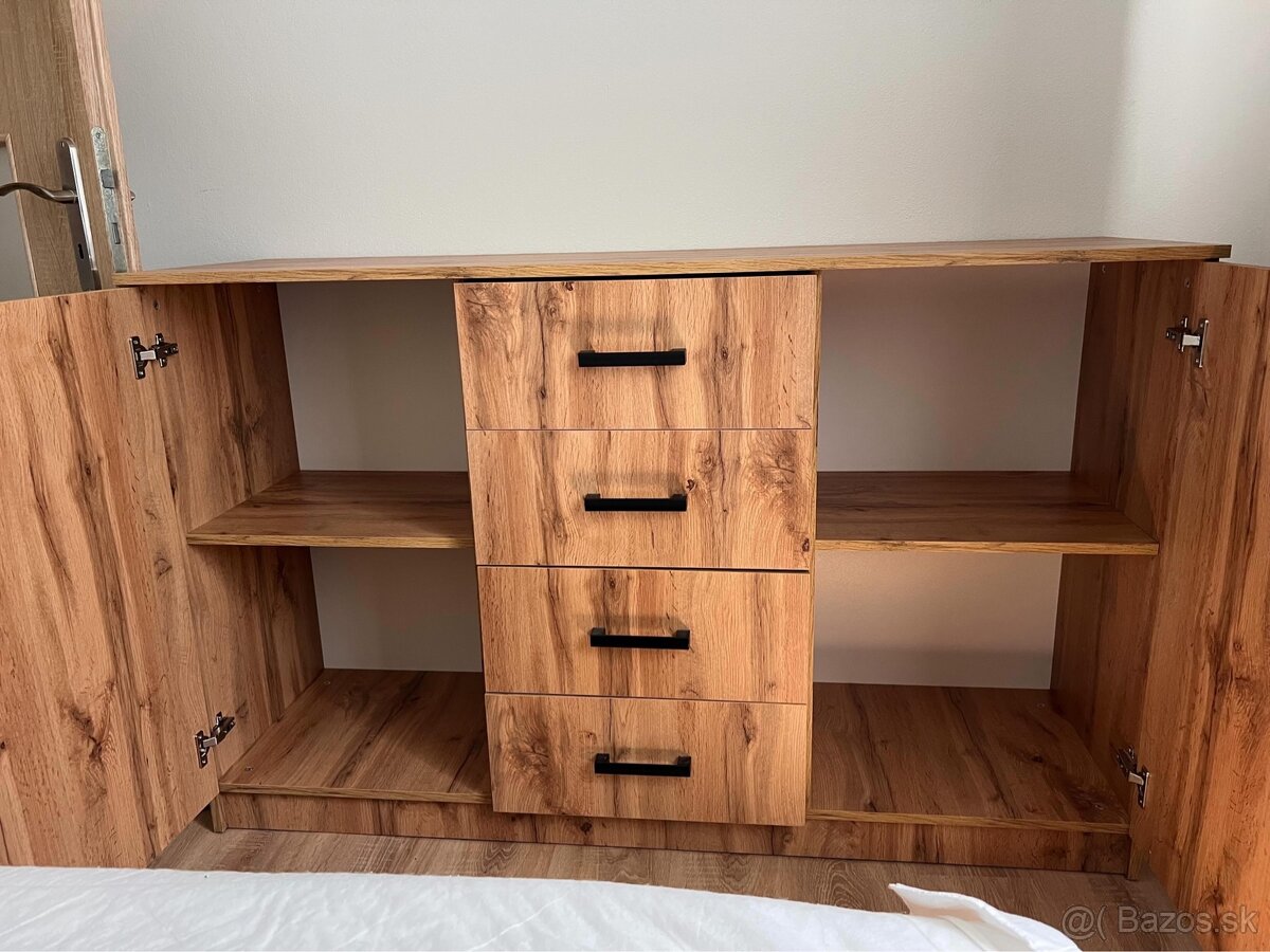Komoda - 2