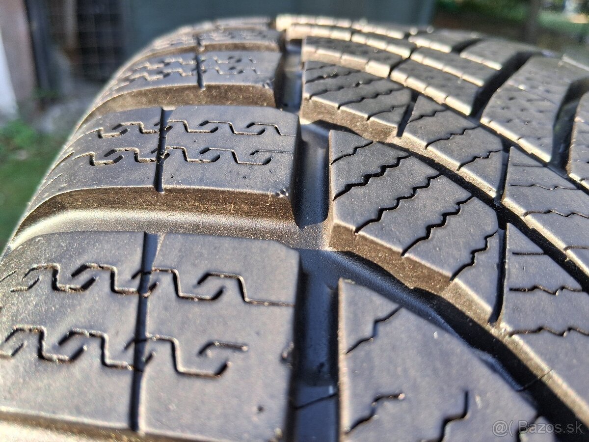 215/60 r17 zimne pneumatiky - 2