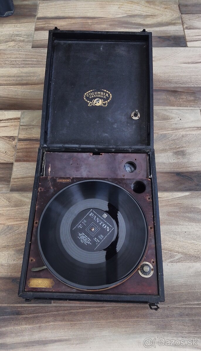 Prodám americký gramofon od Columbia na kliku . - 2
