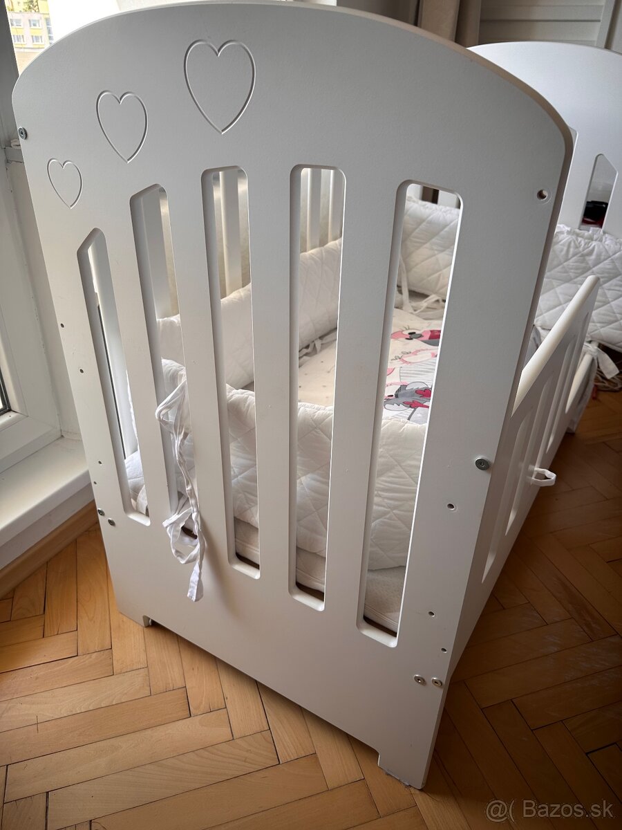 Detska postielka s prislusenstvom - 2