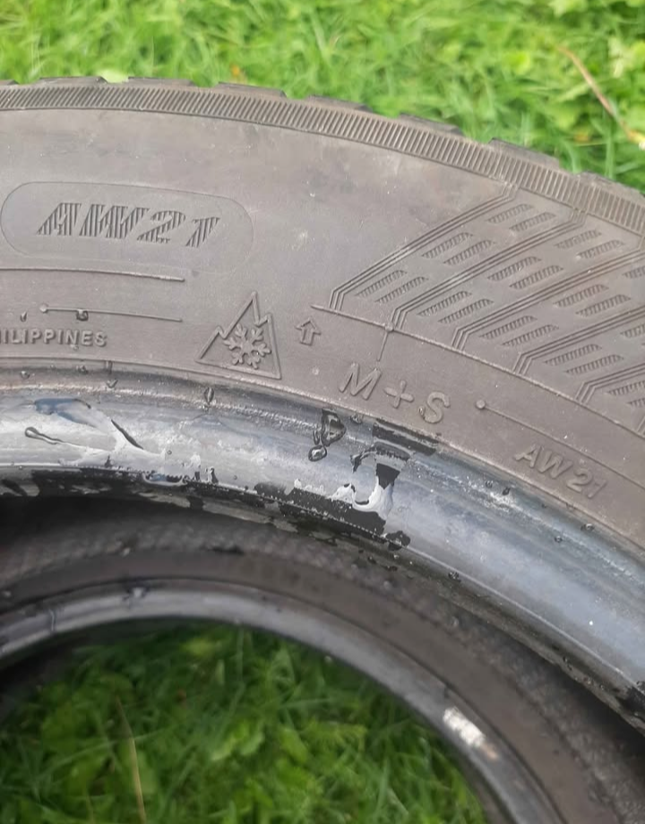 Predám zimné pneu 195/55 R15 - 2