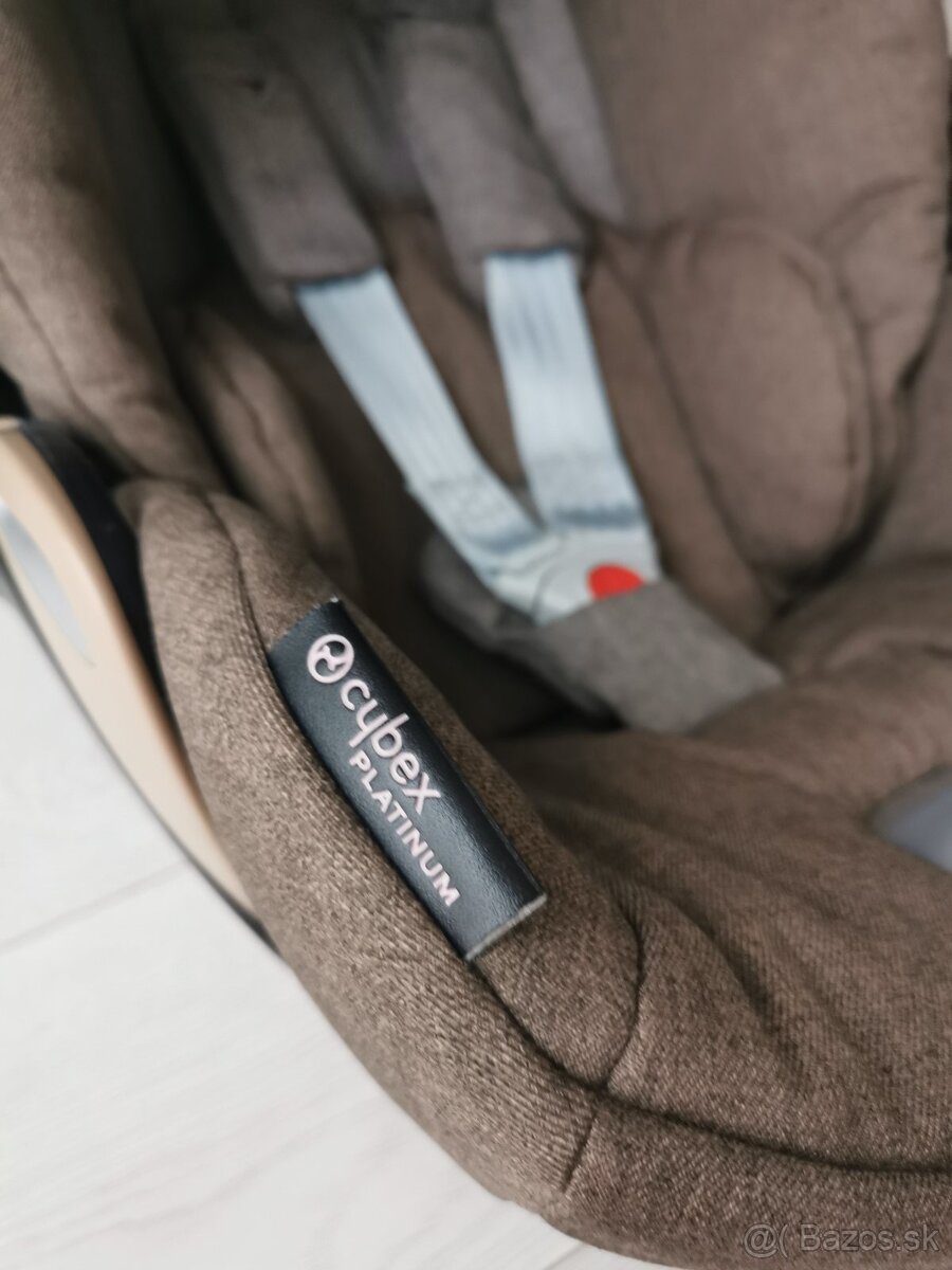 Autosedacka Cybex cloud q 0_13 - 2