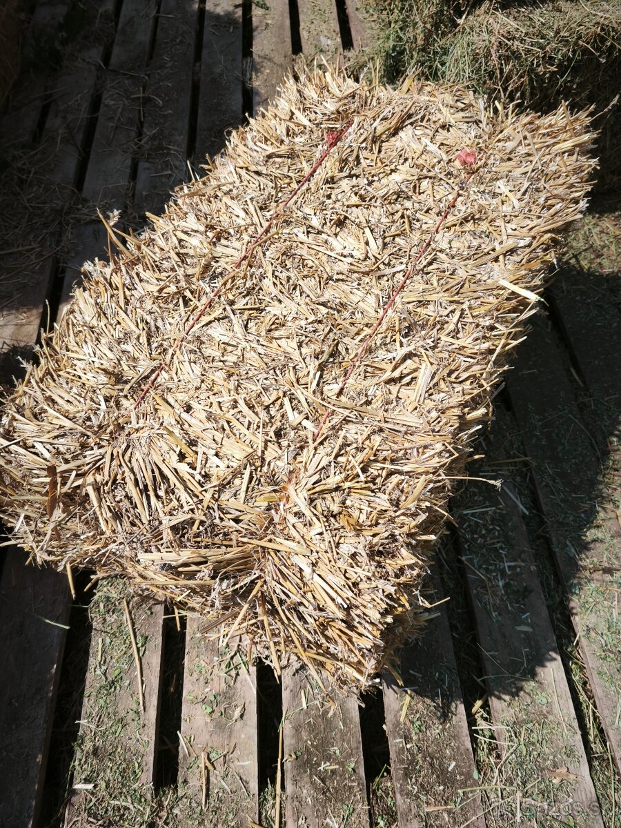 Malé balíky slama - 2