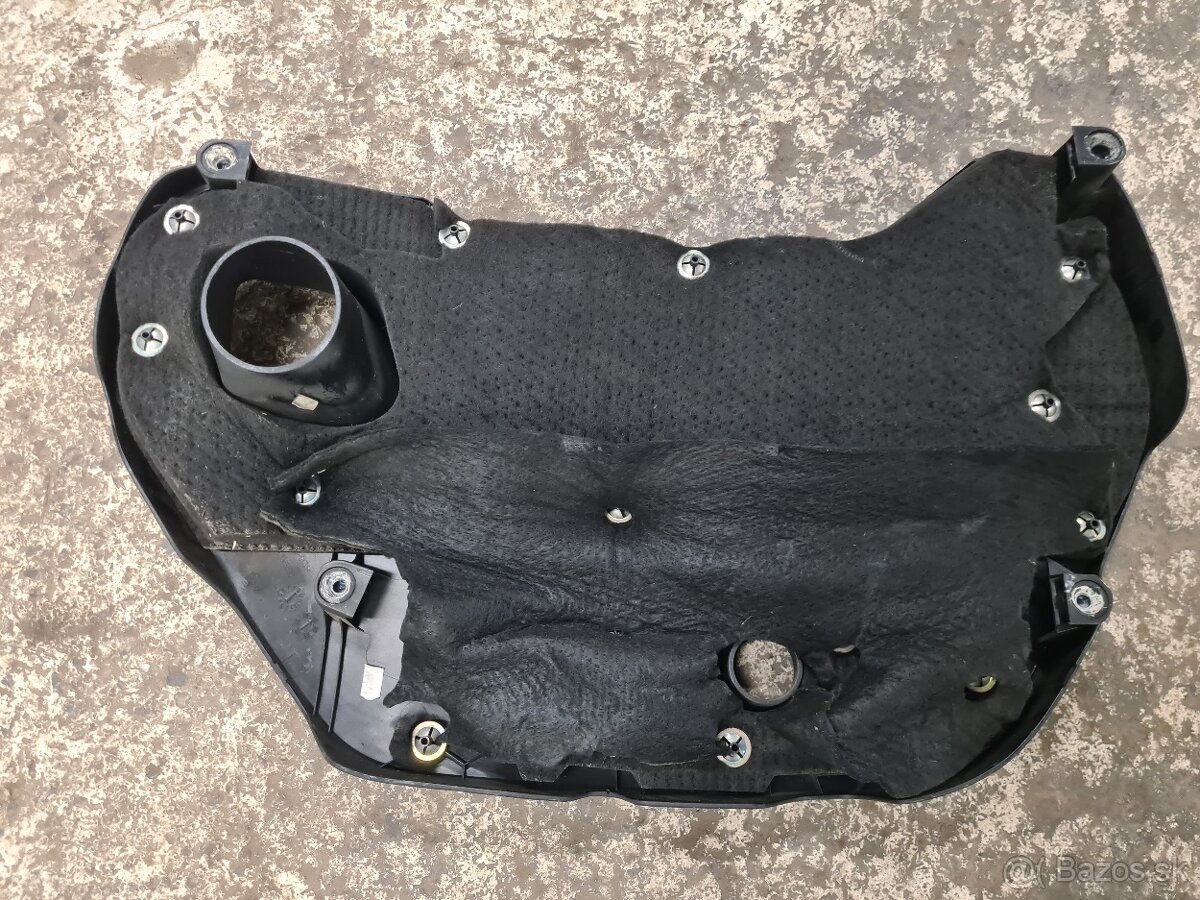 Kryt motora Fiat Doblo 1.6 Mjet - 2