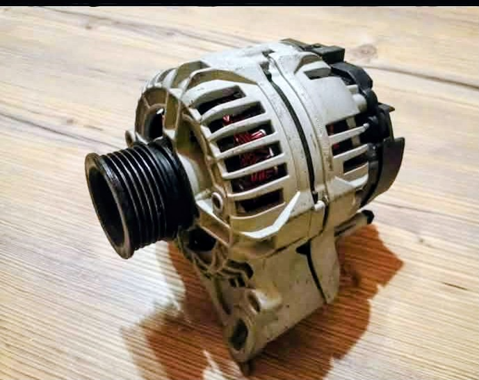 Alternátor používaný pár mesiacov - 2