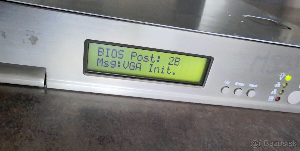 Predám server MSI MS-9211 - 2