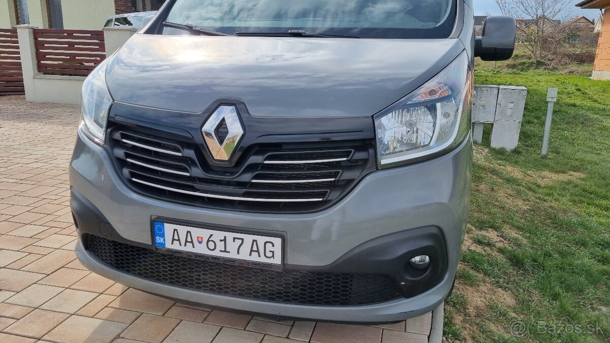 Prenájom 9 miestny Renault Trafic - 2
