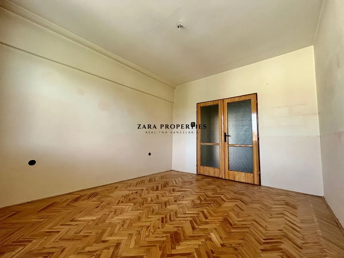 3 izbový byt v TEHLOVEJ bytovke, Púchov - 2