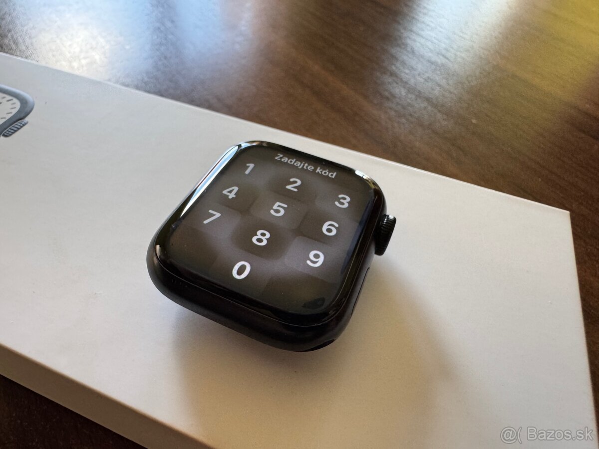 Hodinky Apple Watch 7 - 2