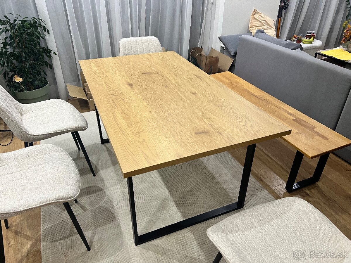 Jedálenský stôl - 2