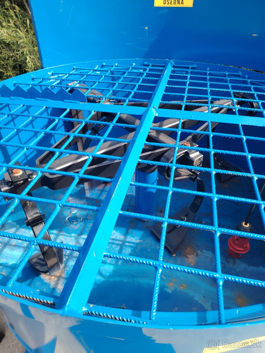 Hydraulicka miešačka 800L - 2