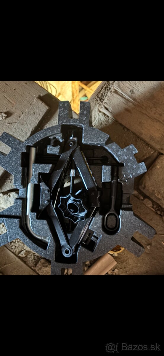 Predam zdvihak na auto Skoda Seat - 2