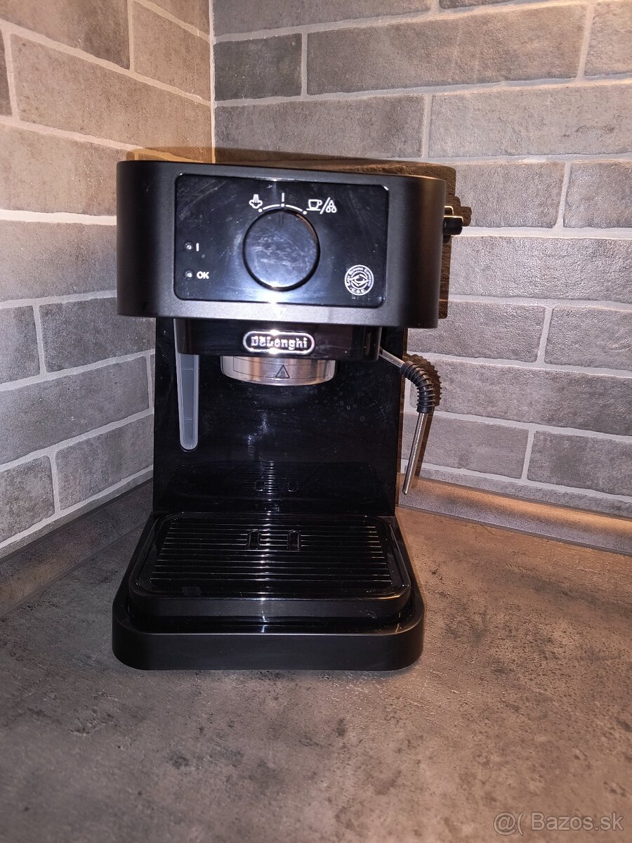 Predám kavovar značky Delonghi.. - 2
