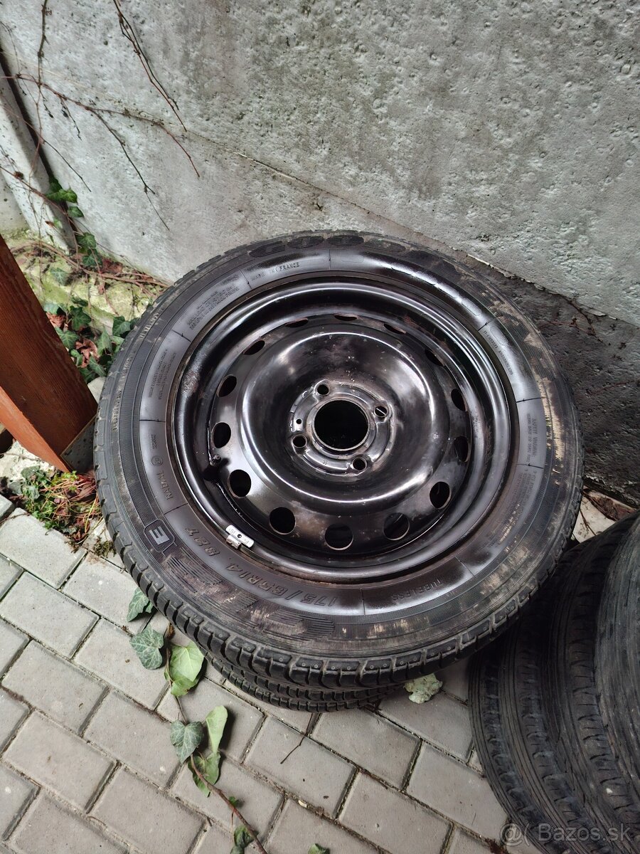 Predám komplet 4x100 Good Year 175/65 ar14 - 2