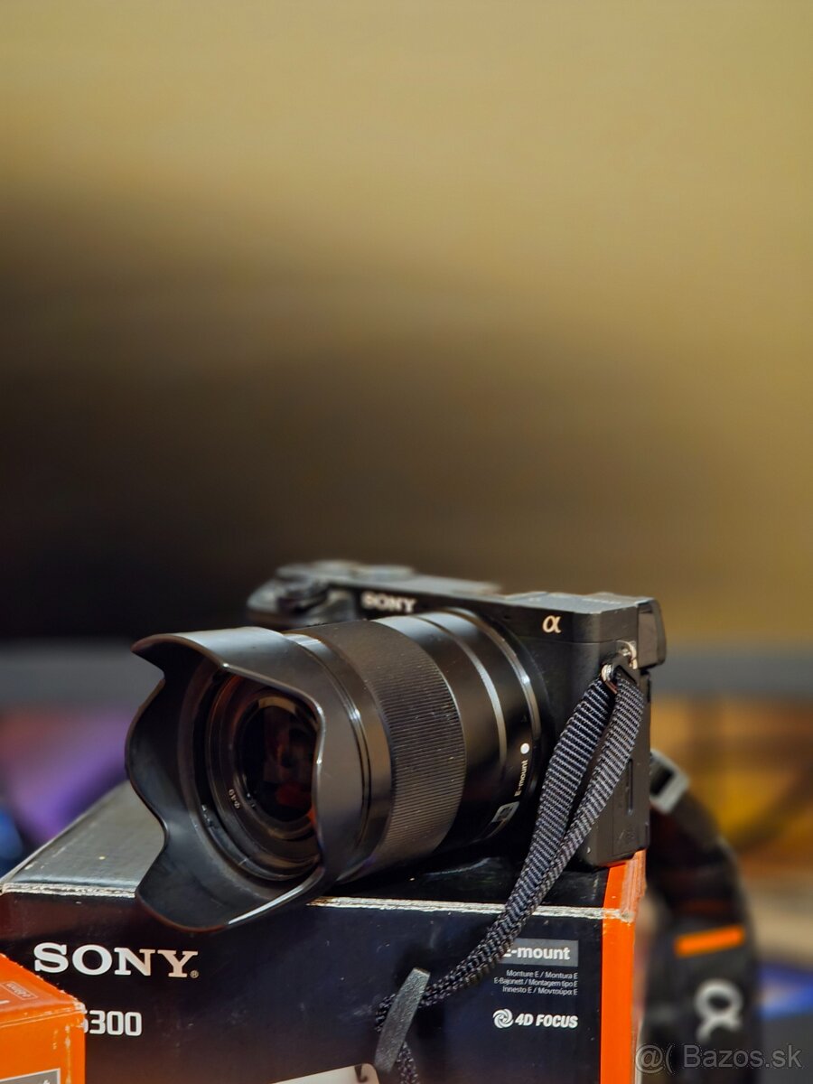 Sony A6300 + Sony FE 28mm F2.0 - 2