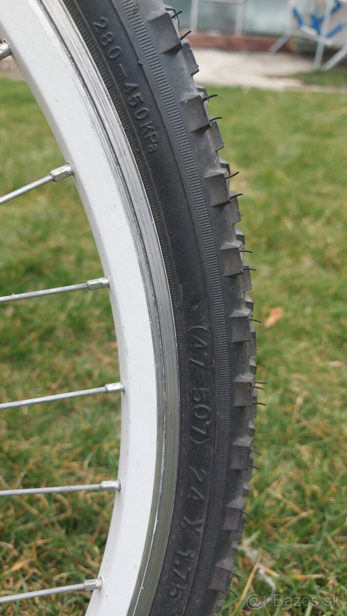 Dievčenský bicykel - 2