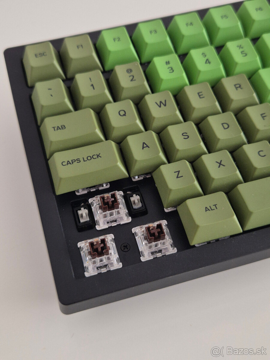 Keychron K4 Pro RGB Custom Mechanická Klávesnica - 2