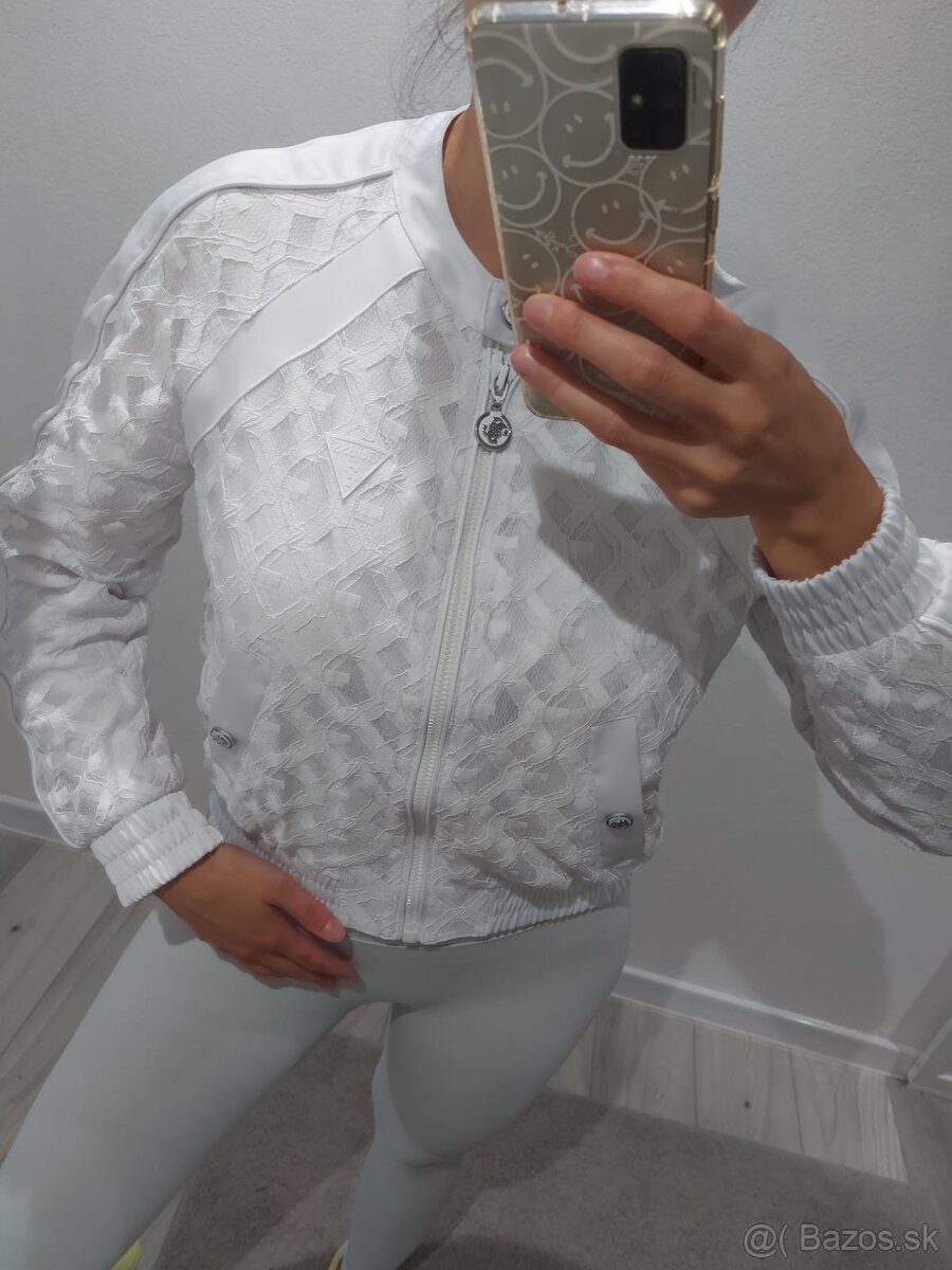 Guess bunda - 2